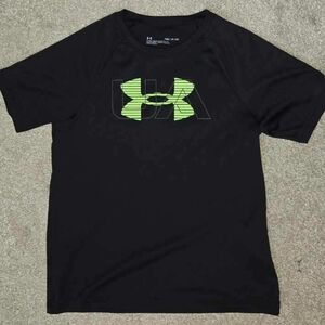 Under Armour Boy's Tee in Black and Bright Green